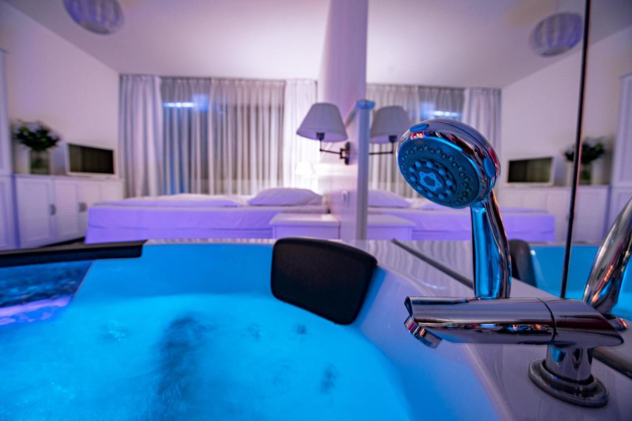 Apartament Rodzinny Beach Sauna&Jacuzzi Arka Medical Spa โควอบเซก ภายนอก รูปภาพ